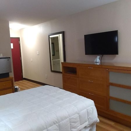 Red Crown Inn Лорел Экстерьер фото