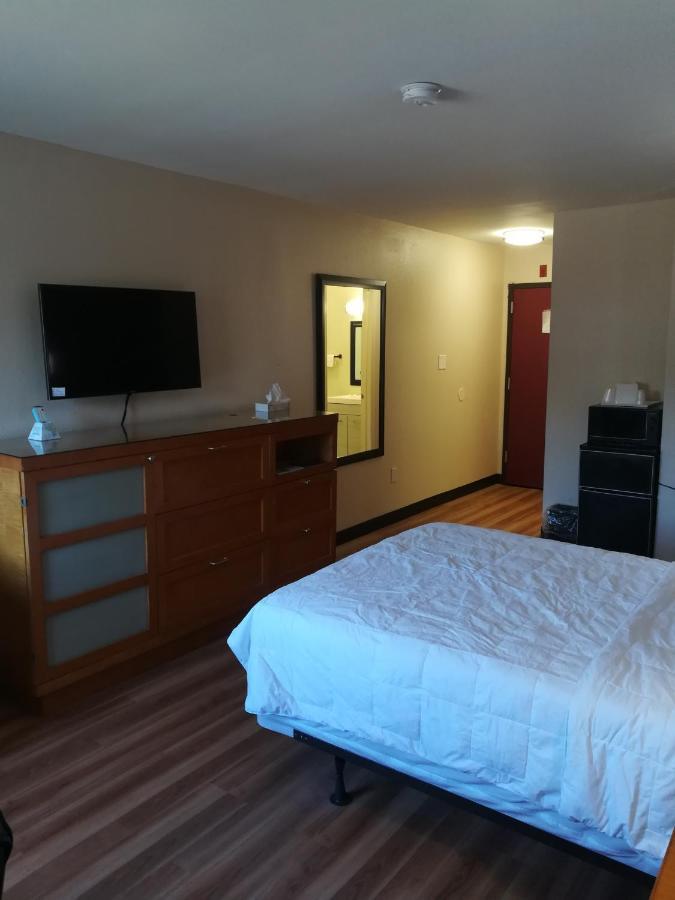 Red Crown Inn Лорел Экстерьер фото